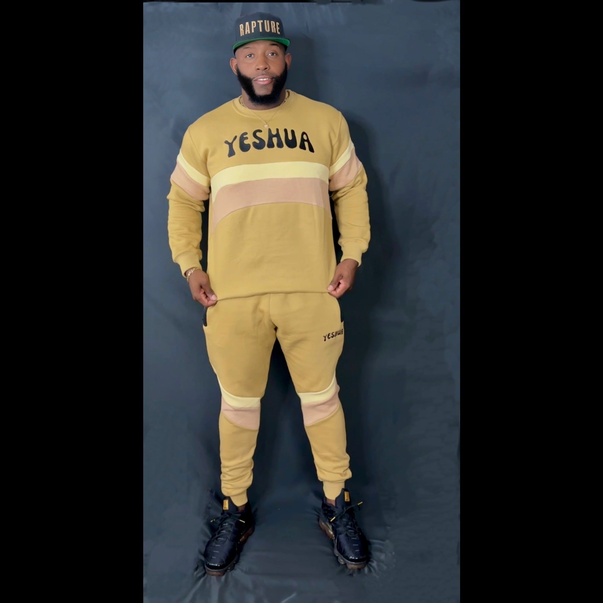 Preach Faith in Christ Crewneck Sweatsuit in Tan